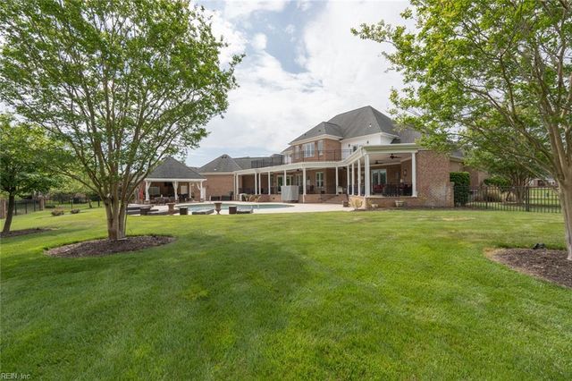 334 Scone Castle LOOP, Chesapeake, VA 23322