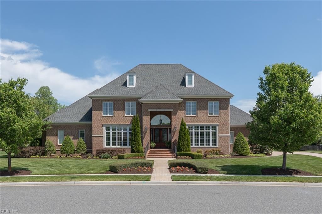 334 Scone Castle LOOP, Chesapeake, VA 23322