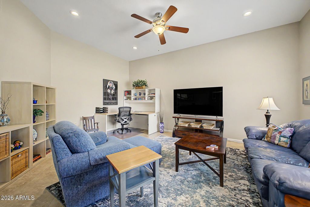 Image 17 of property listing at 10429 W HUTTON Drive, Sun City, AZ 85351