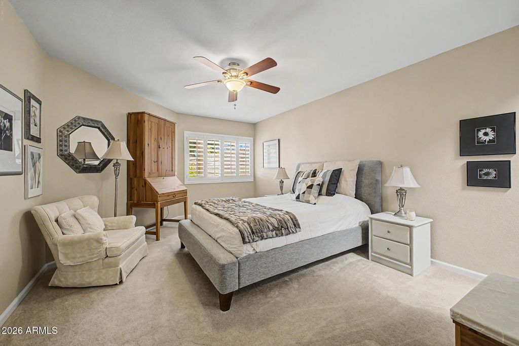 Image 19 of property listing at 10429 W HUTTON Drive, Sun City, AZ 85351