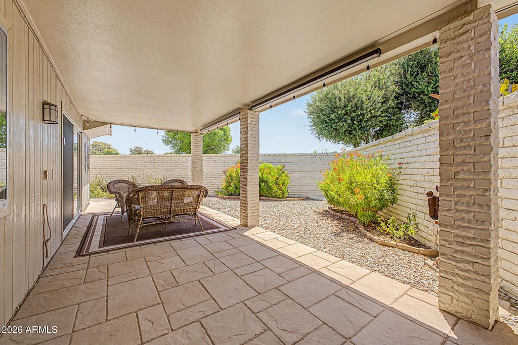 Image 28 of property listing at 10429 W HUTTON Drive, Sun City, AZ 85351
