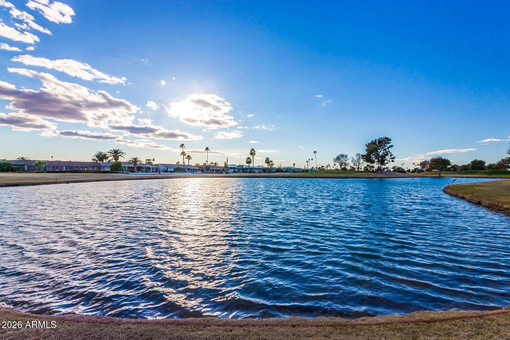 Image 38 of property listing at 10429 W HUTTON Drive, Sun City, AZ 85351