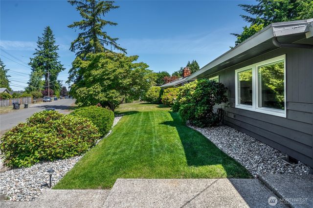 18326 Occidental Avenue S, Burien, WA 98148