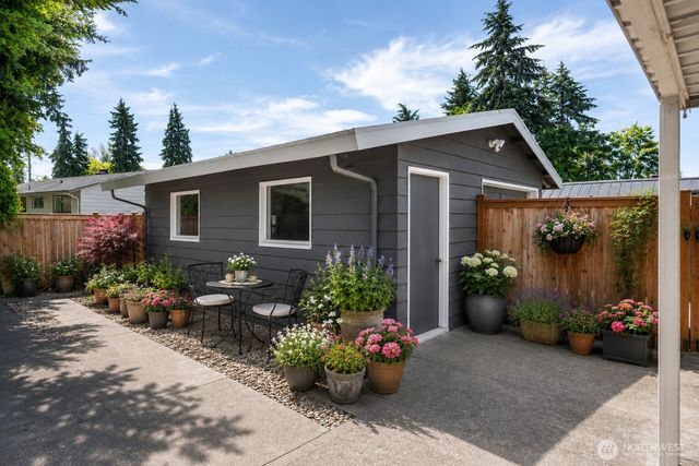 18326 Occidental Avenue S, Burien, WA 98148