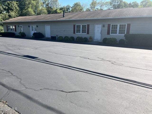 11 Jericho Road, Bethlehem, NY 12077