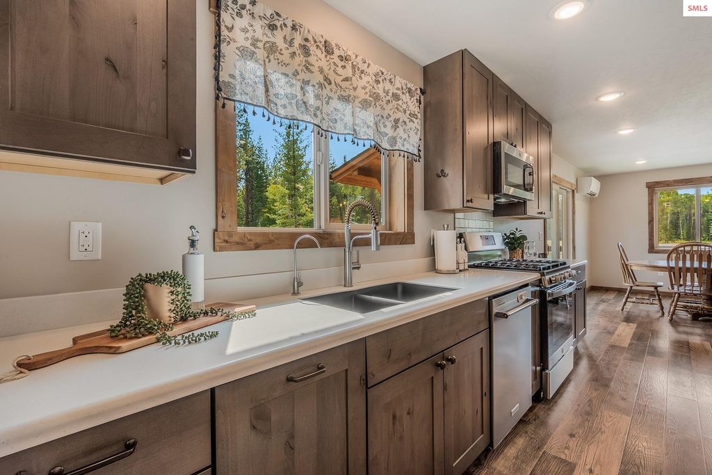 521 Magpie Lane, Sandpoint, ID 83864 photo 12