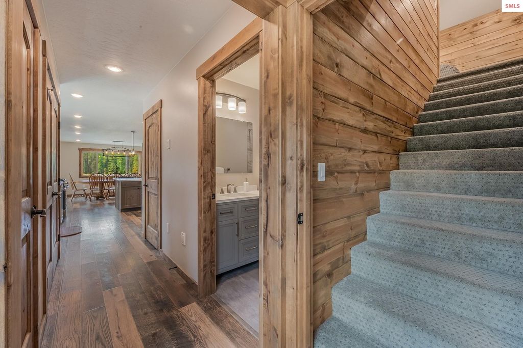 521 Magpie Lane, Sandpoint, ID 83864 photo 32