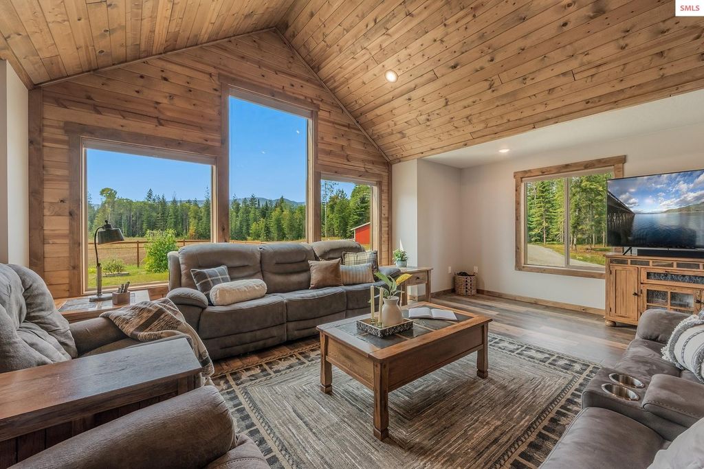 521 Magpie Lane, Sandpoint, ID 83864 photo 4