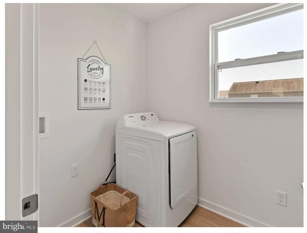 6 REGENT CIRCLE, Hagerstown, MD 21742