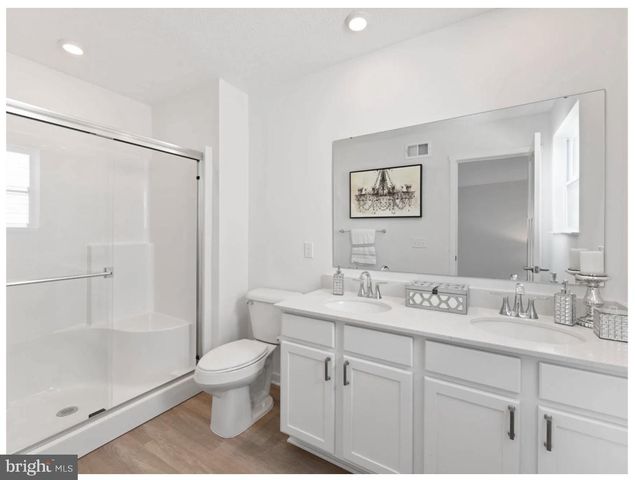 6 REGENT CIRCLE, Hagerstown, MD 21742