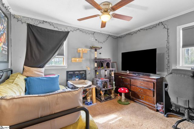 89 Dakota Drive, Laurens, SC 29360