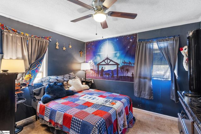 89 Dakota Drive, Laurens, SC 29360