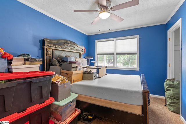 89 Dakota Drive, Laurens, SC 29360