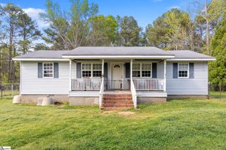 89 Dakota Drive, Laurens, SC 29360