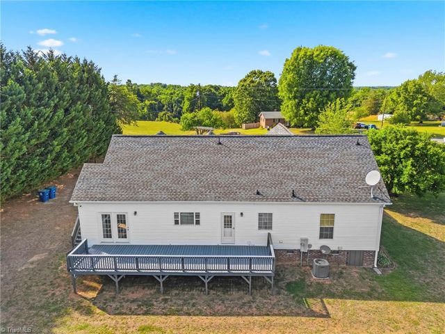 2070 Grooms Road, Reidsville, NC 27320
