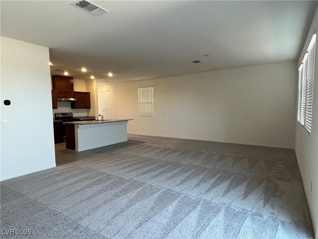 9110 Nostrand Avenue, Las Vegas, NV 89148