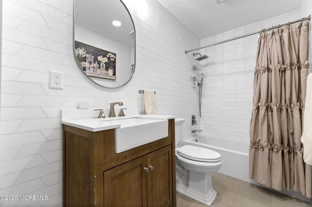 31 Virginia Avenue, Hazlet, NJ 07730