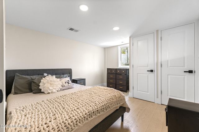 31 Virginia Avenue, Hazlet, NJ 07730