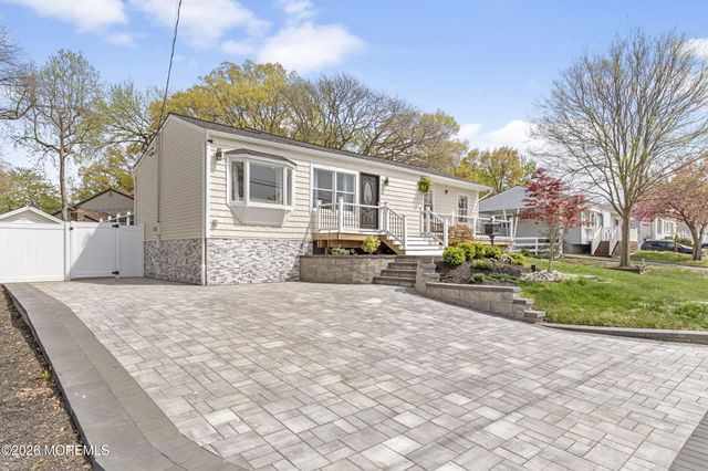 31 Virginia Avenue, Hazlet, NJ 07730