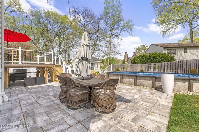 31 Virginia Avenue, Hazlet, NJ 07730