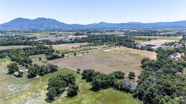 270 Soda Bay, Lakeport, CA 95453