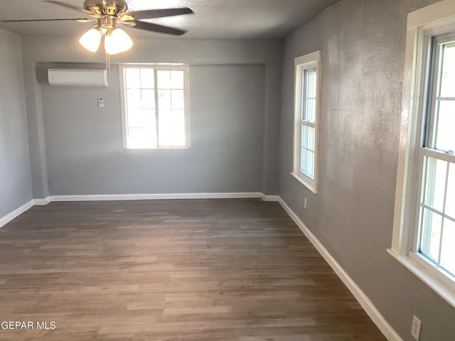 8405 PINON Street, El Paso, TX 79907