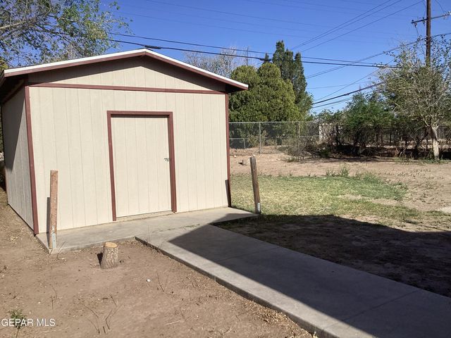 8405 PINON Street, El Paso, TX 79907