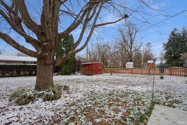 1200 S Burkhardt Road, Evansville, IN 47715