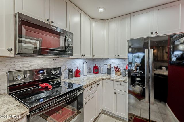 15205 N IVORY Drive B, Fountain Hills, AZ 85268