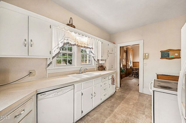 105 Elm Street, Haw River, NC 27258