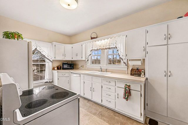 105 Elm Street, Haw River, NC 27258