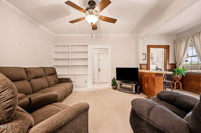 105 Elm Street, Haw River, NC 27258