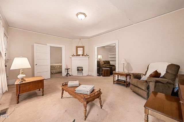 105 Elm Street, Haw River, NC 27258