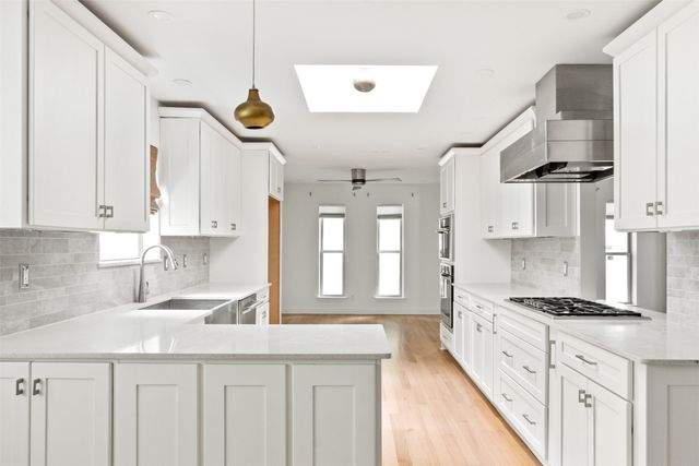 9412 Hunters Creek Drive, Dallas, TX 75243