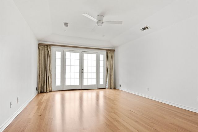 9412 Hunters Creek Drive, Dallas, TX 75243