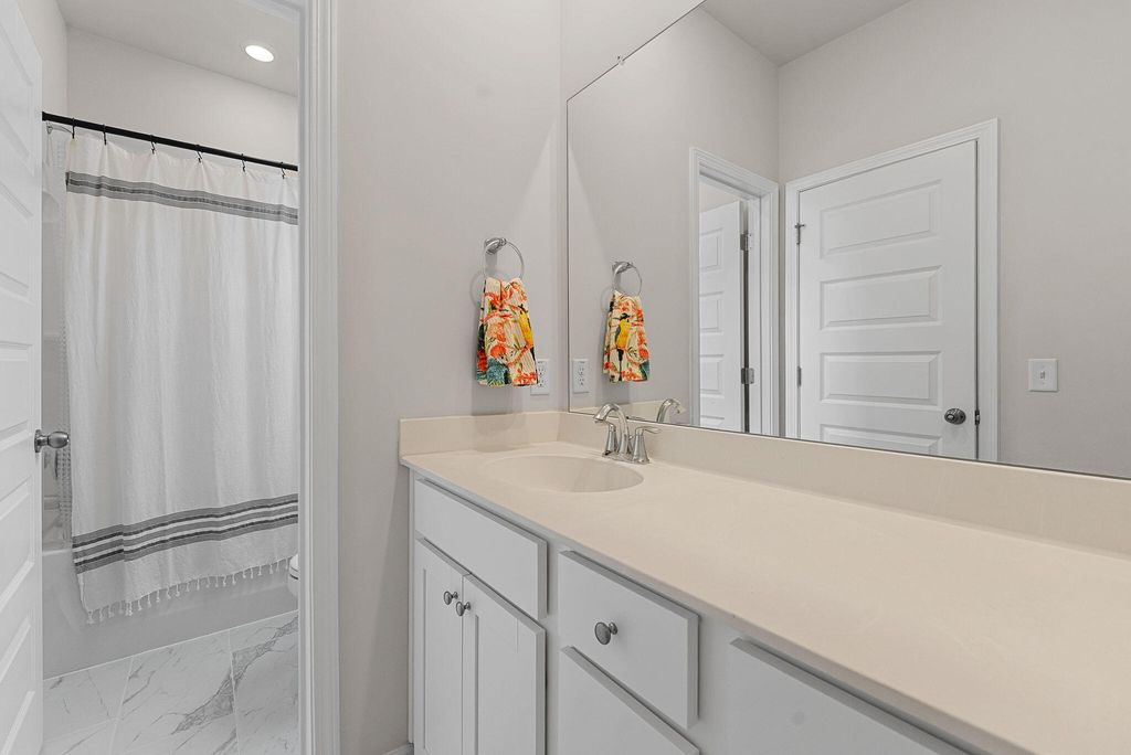 Image 32 of property listing at 156 Salt Yard Landing, Summerville, SC 29485