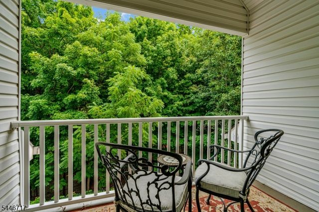 11 Monica Ct, Branchburg Twp., NJ 08876