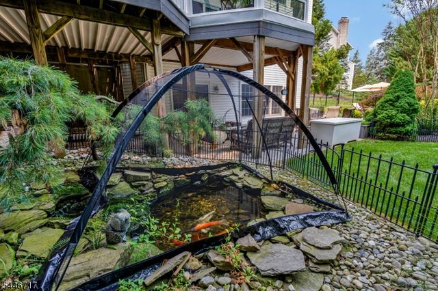 11 Monica Ct, Branchburg Twp., NJ 08876