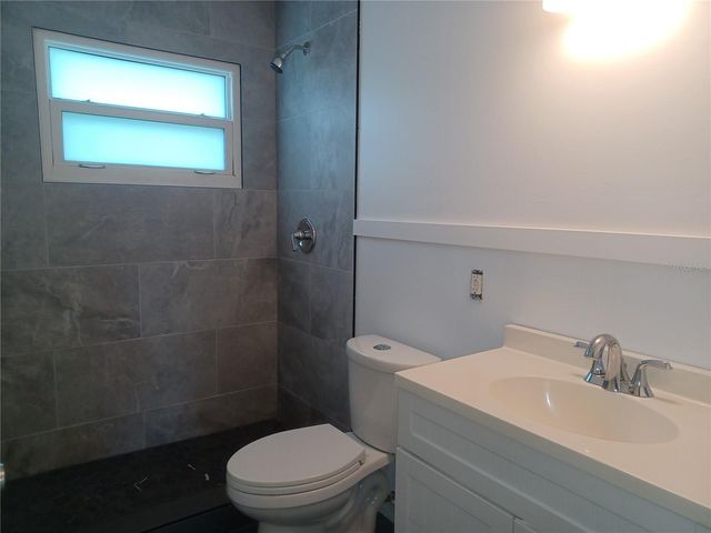 8448 76TH AVENUE, Seminole, FL 33777
