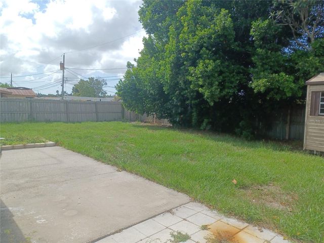 8448 76TH AVENUE, Seminole, FL 33777