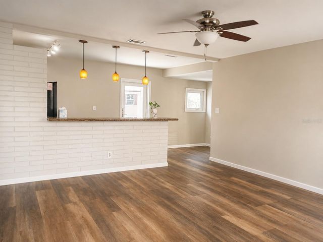 8448 76TH AVENUE, Seminole, FL 33777