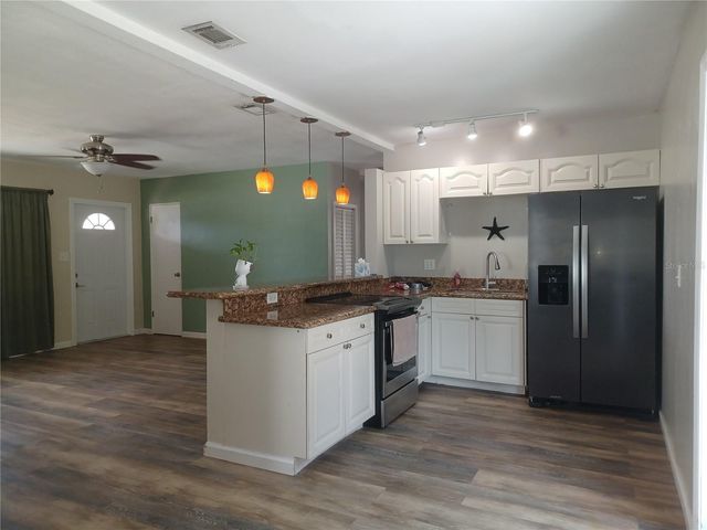 8448 76TH AVENUE, Seminole, FL 33777