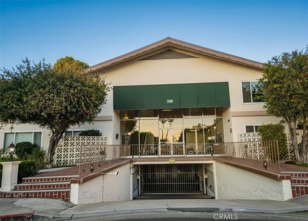 1360 Shadow Lane K, Fullerton, CA 92831