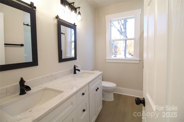 2417 Summit Avenue, Kannapolis, NC 28081