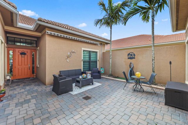 9368 Cantal Circle E, Parkland, FL 33076