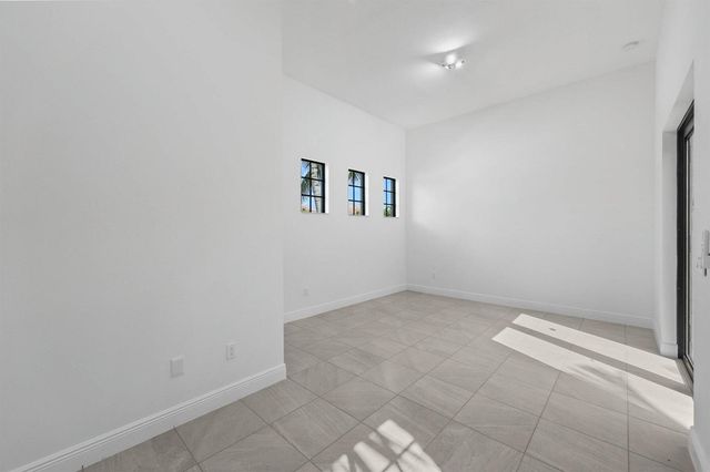 9368 Cantal Circle E, Parkland, FL 33076