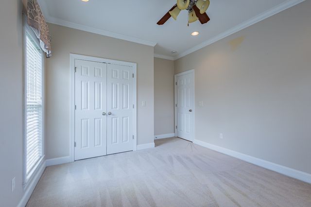 306 Hillcrest Dr, Tullahoma, TN 37388