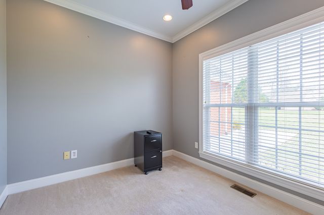 306 Hillcrest Dr, Tullahoma, TN 37388