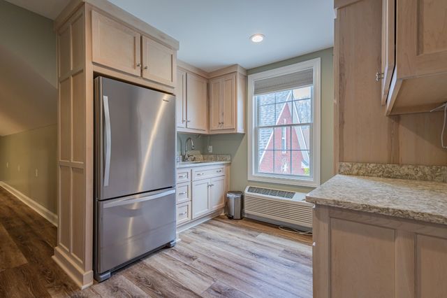 306 Hillcrest Dr, Tullahoma, TN 37388