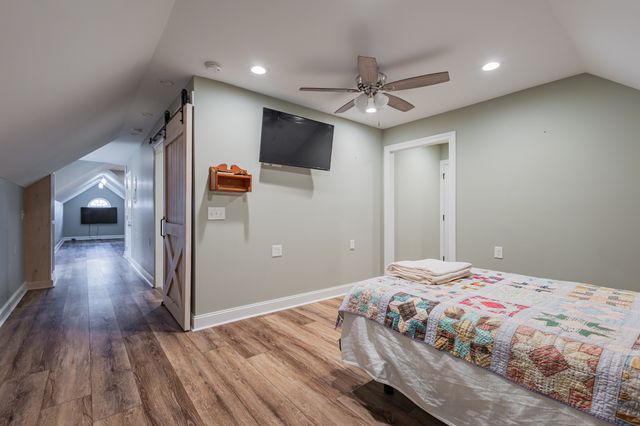 306 Hillcrest Dr, Tullahoma, TN 37388